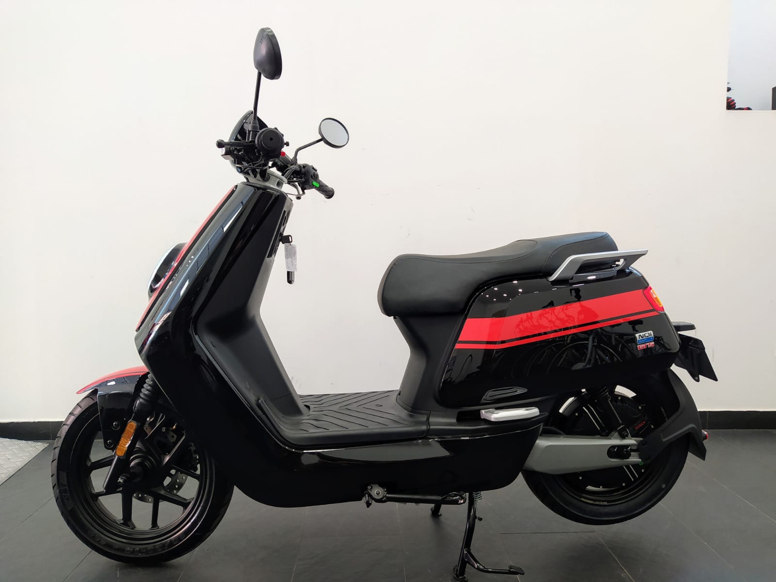 NIU NQI GTS SPORT - 4