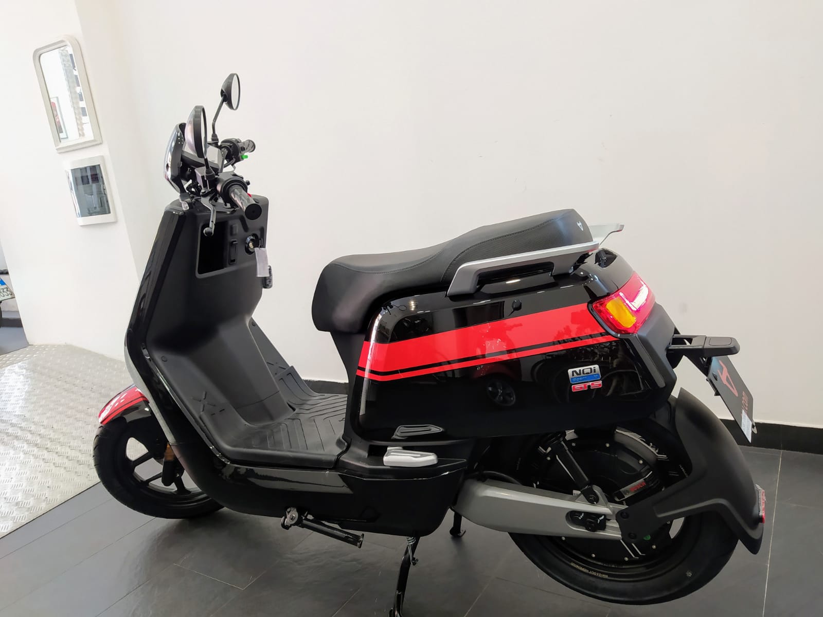 NIU NQI GTS SPORT - 6