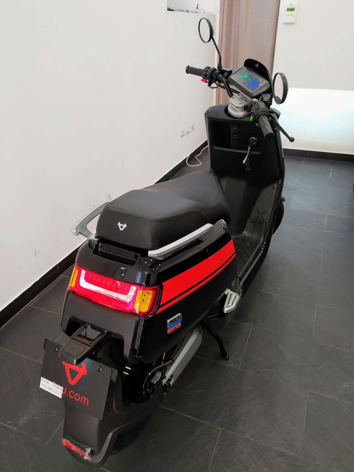 NIU NQI GTS SPORT - 8
