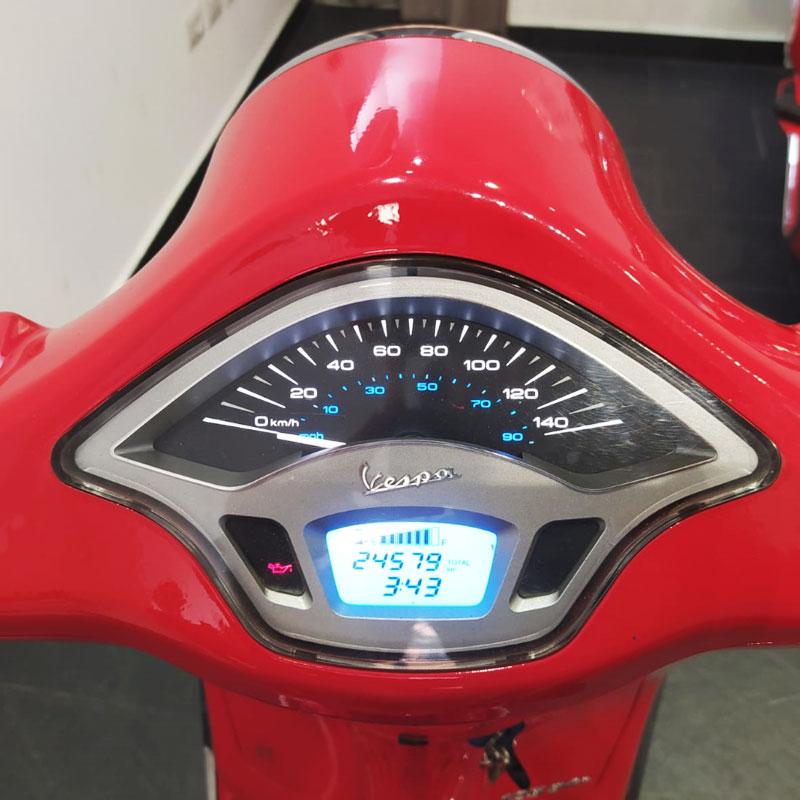 Vespa-125-Primavera-04