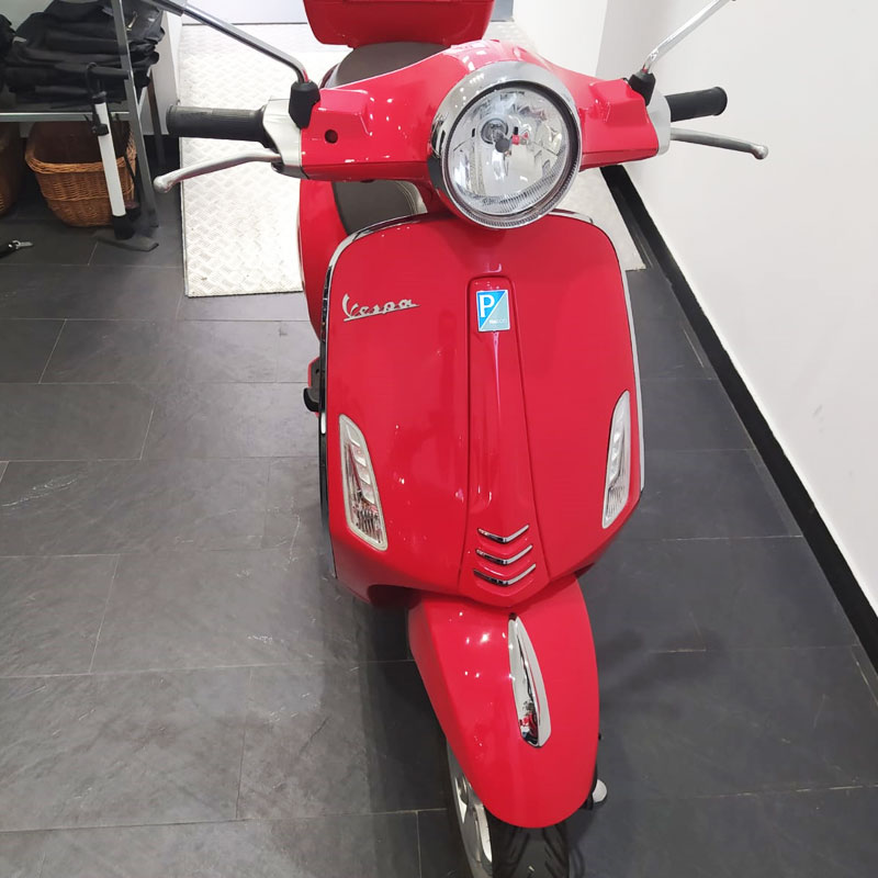 Vespa-125-Primavera-05
