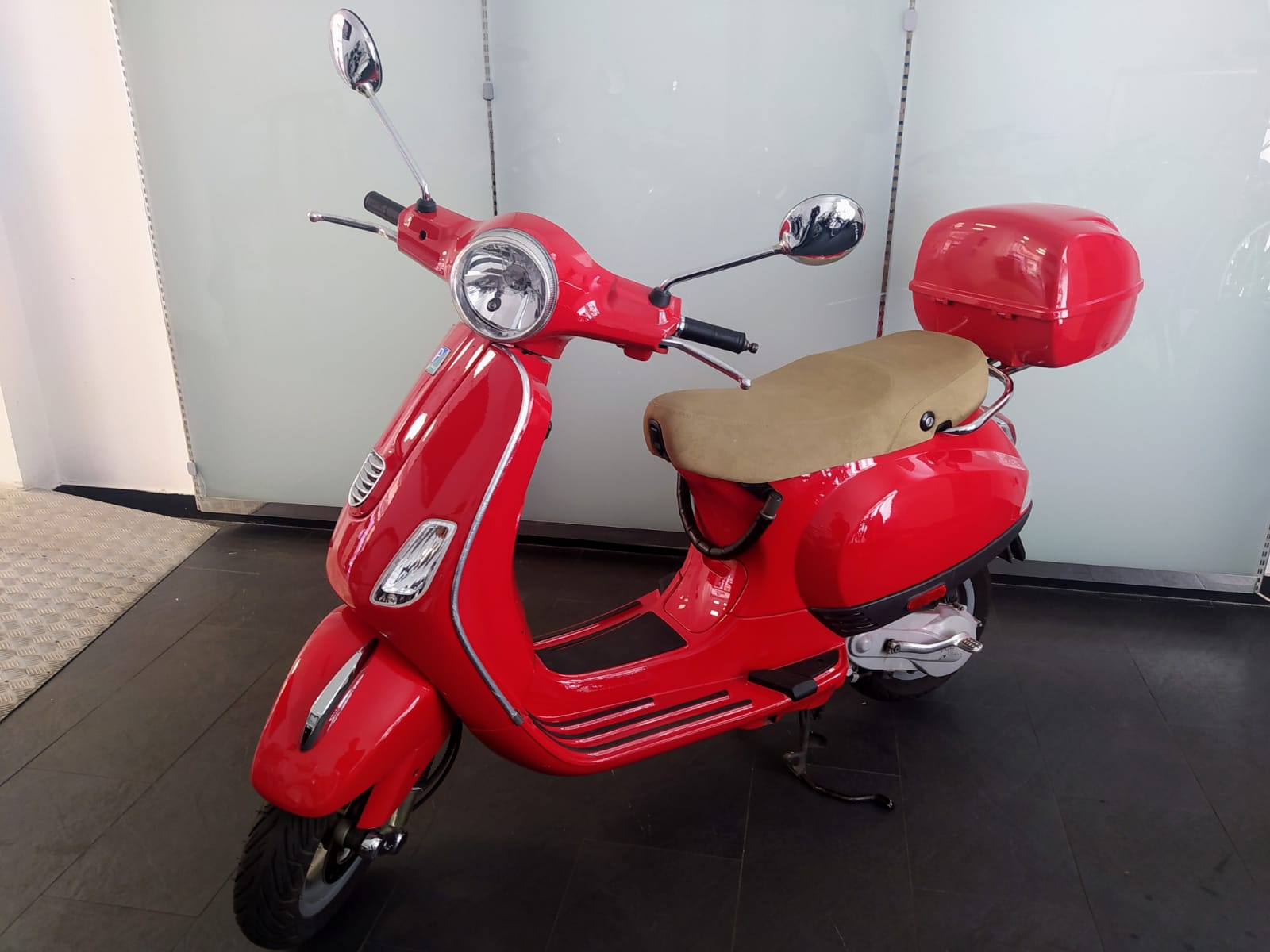 2nd hand vespa discount scooters for sale